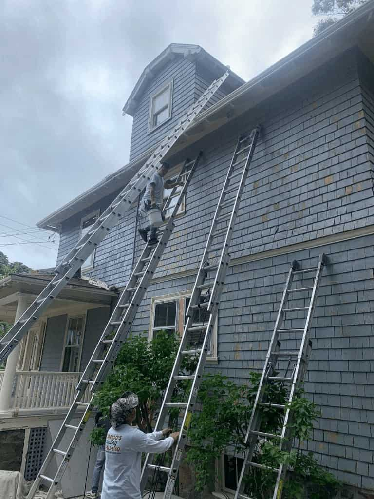 Gutters Cleaning