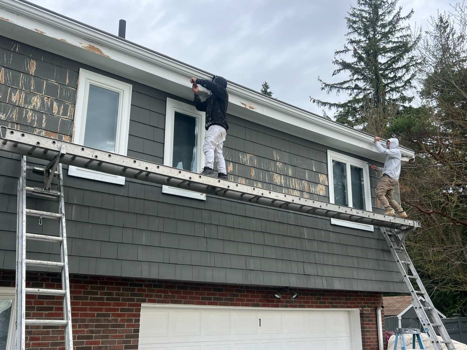 House Painters in Swampscott, MA house painters in swampscott ma exterior trim painting Exterior trim painting in Swampscott, MA